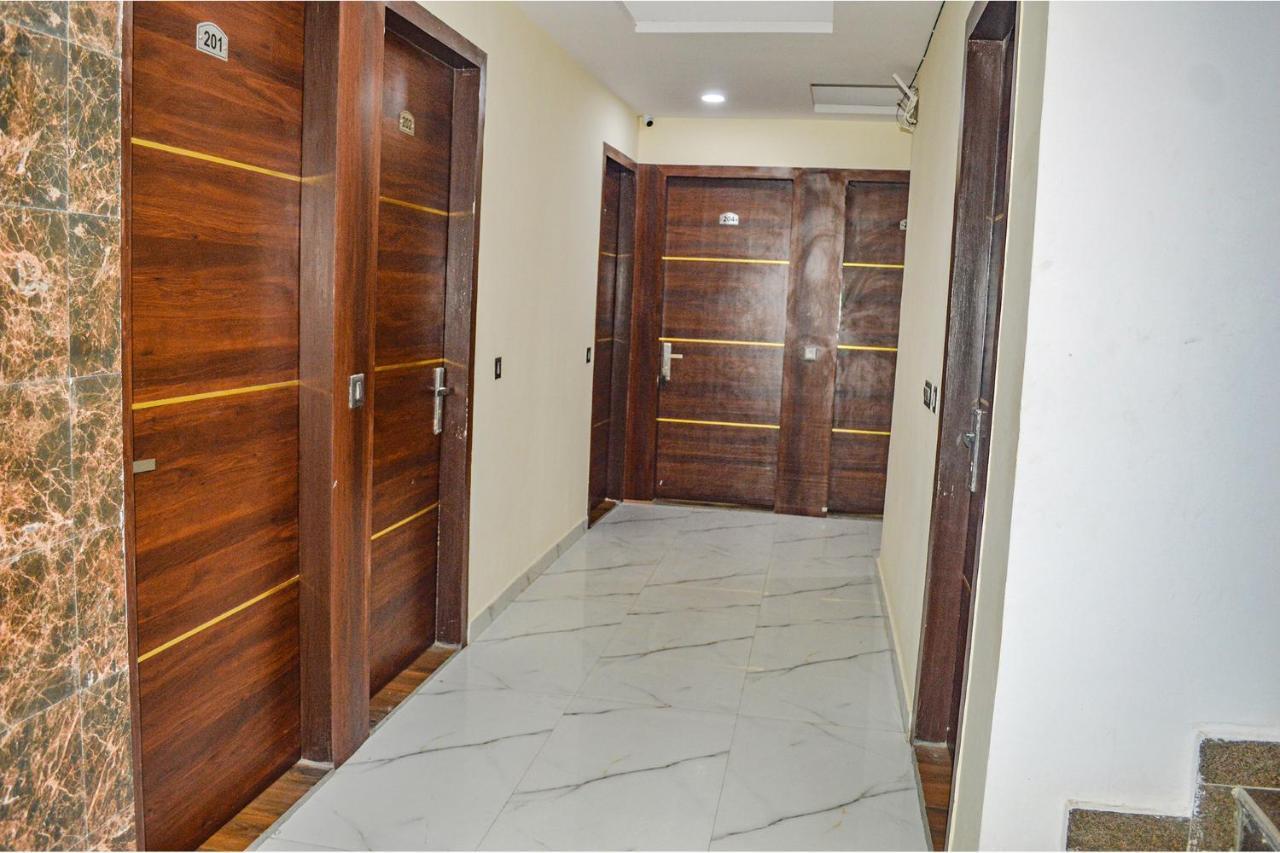 Fabhotel The Golf Inn Noida Ngoại thất bức ảnh