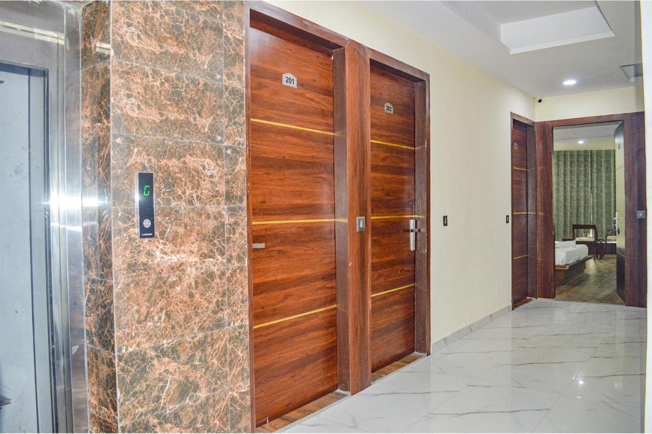 Fabhotel The Golf Inn Noida Ngoại thất bức ảnh