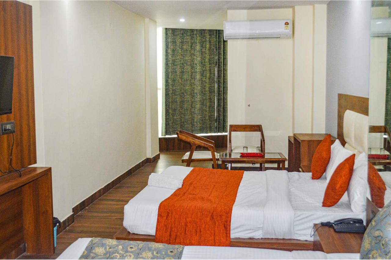 Fabhotel The Golf Inn Noida Ngoại thất bức ảnh