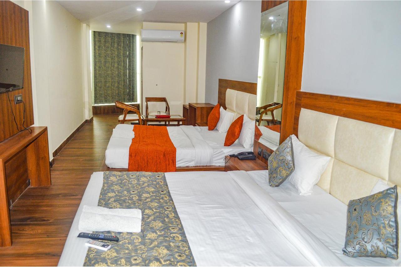Fabhotel The Golf Inn Noida Ngoại thất bức ảnh